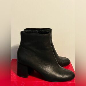 Jessica Simpson Black Leather Block Heel Ankle Boots